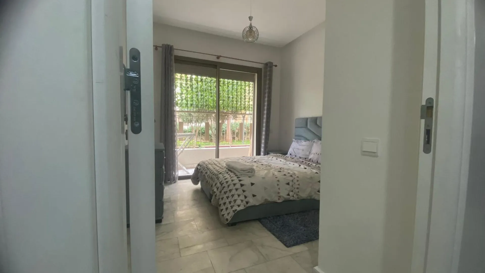 2 Chambres Neuf 5 Min De L'Aeroport Casablanca Nouaceur